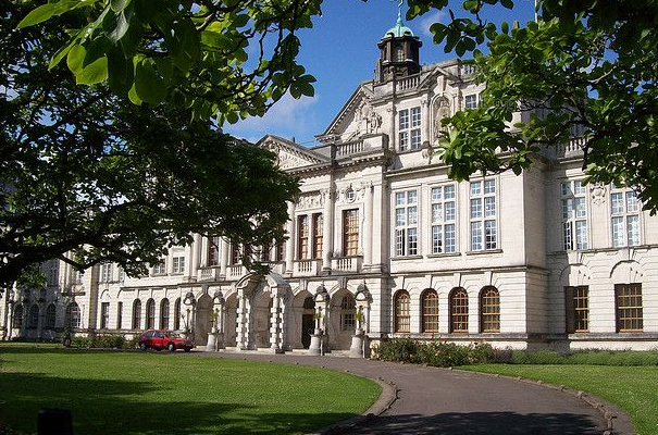 美国大学专业辅导价格