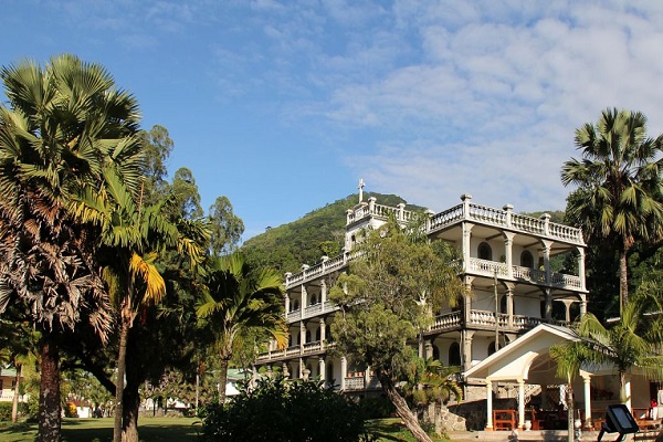 曼彻斯特城市大学商业管理辅导