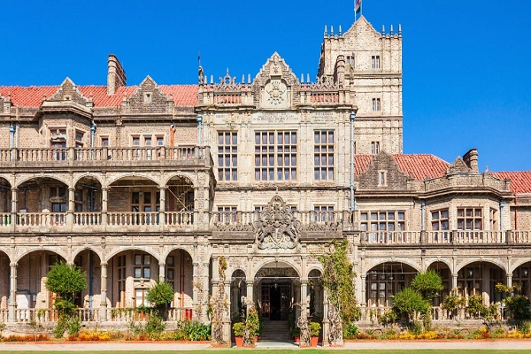 斯特灵大学国际金融