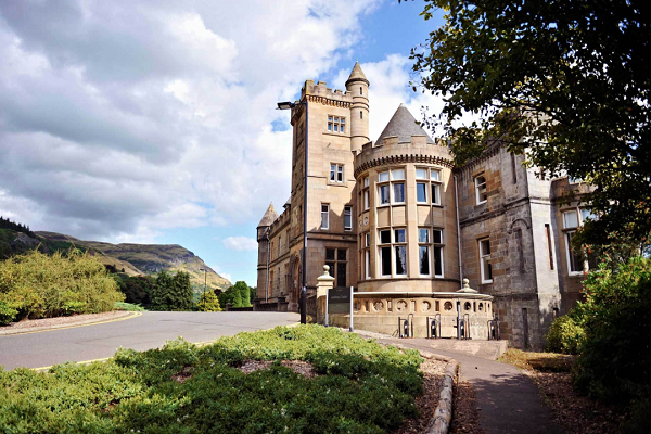 英国大学