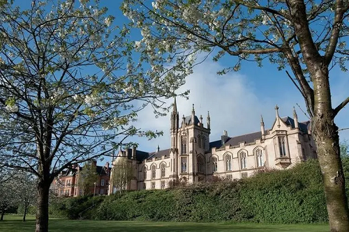 西英格兰大学国际法辅导